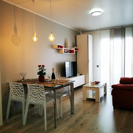 Apartment Ruby 滨海略雷特 外观 照片