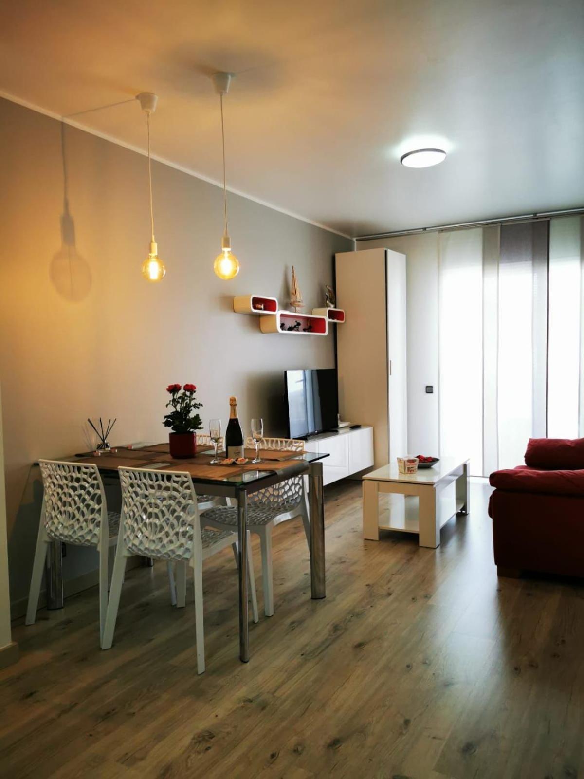 Apartment Ruby 滨海略雷特 外观 照片